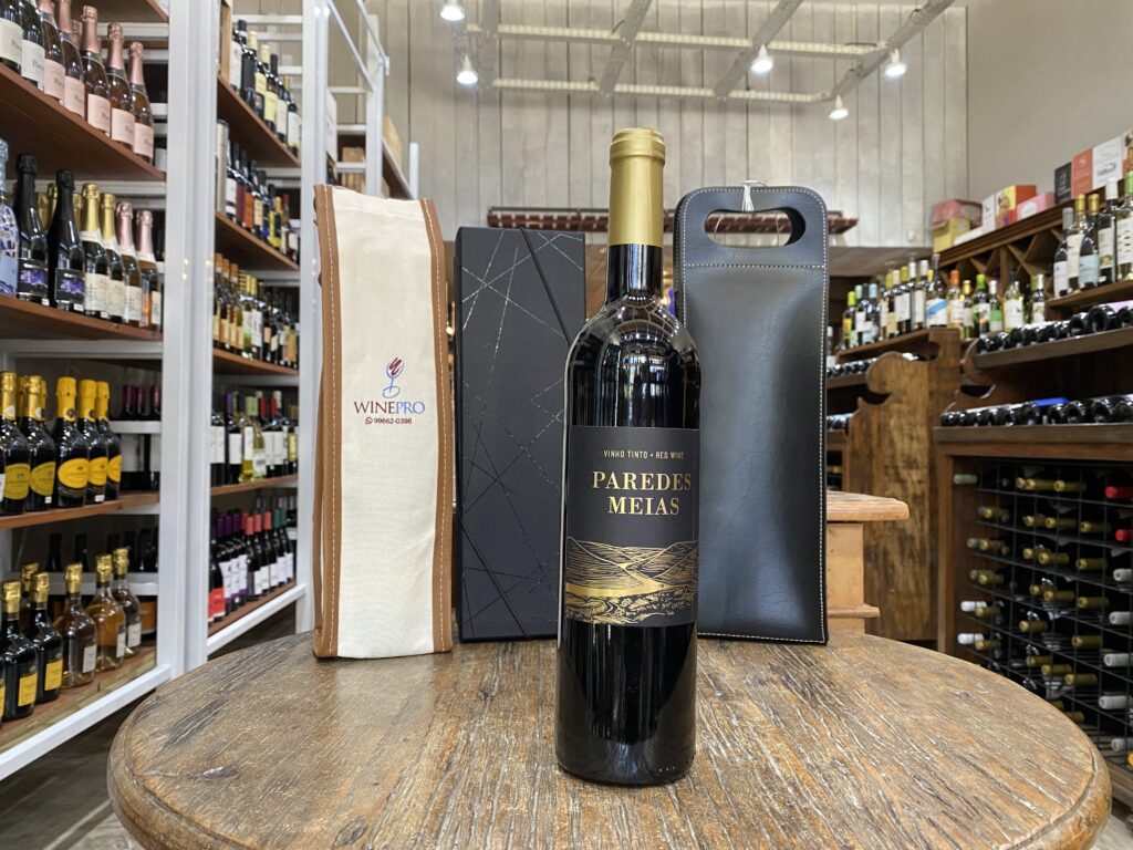 PORTUGAL PAREDES MEIAS DOURO 2018